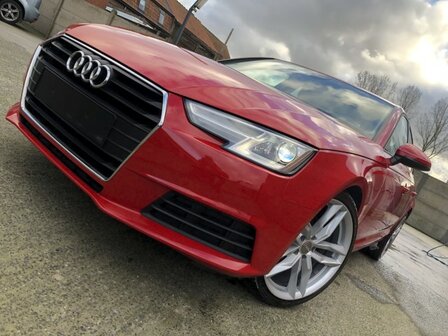 Audi A4 berline "40 000km" Automaat/Navi/led/pdc/cruise/2017