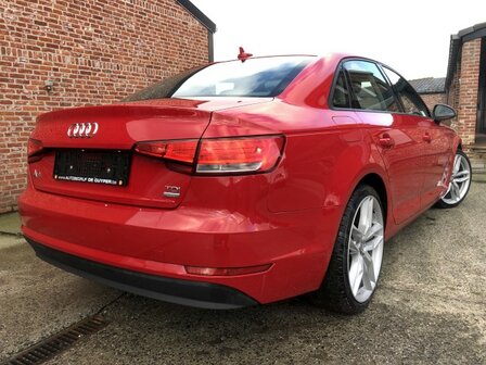 Audi A4 berline "40 000km" Automaat/Navi/led/pdc/cruise/2017