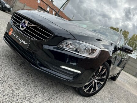 Volvo V60 D2 "Black Edition" 75 000km/Leder/navi/ohboek/2018