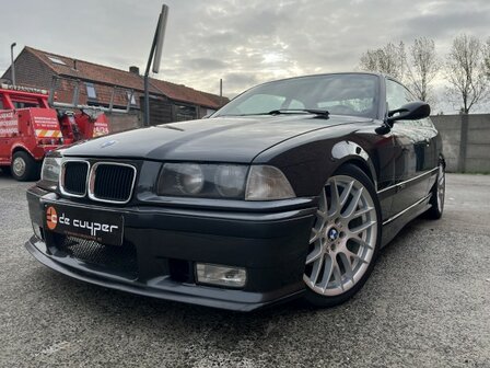 Bmw M3 3.0i e36 coupé "DIAMANT ZWART" 185 000km/carpass/1993