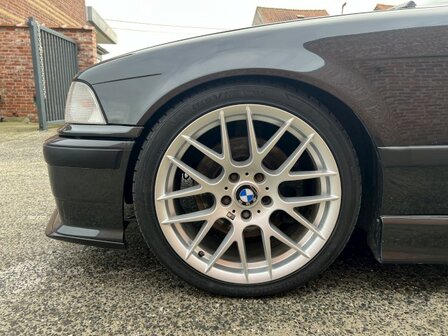 Bmw M3 3.0i e36 coupé "DIAMANT ZWART" 185 000km/carpass/1993