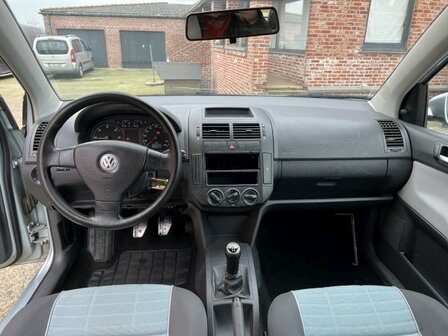Volkswagen Polo 1.4Tdi "GEKEURD" 90pk/235 000km/2009