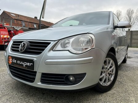 Volkswagen Polo 1.4Tdi "GEKEURD" 90pk/235 000km/2009