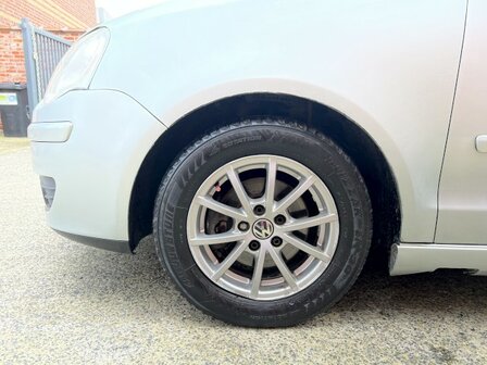 Volkswagen Polo 1.4Tdi "GEKEURD" 90pk/235 000km/2009