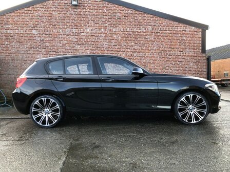 Bmw 116i "GARANTIE" Navi/Xenon(led)/pdc/cruise/benzine/2018
