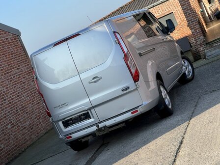 Fordt Transit Custom "5 plaatsen"lichte vracht/trekhaak/2017