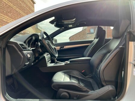 Mercedes E200 coupé "AUTOMAAT" benzine/leder/pdc/Navi/2012