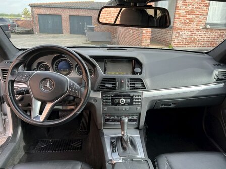 Mercedes E200 coupé "AUTOMAAT" benzine/leder/pdc/Navi/2012