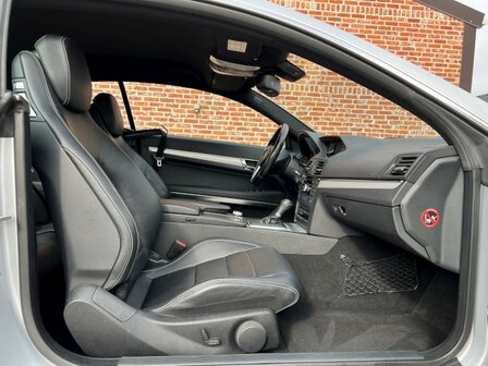 Mercedes E200 coupé "AUTOMAAT" benzine/leder/pdc/Navi/2012