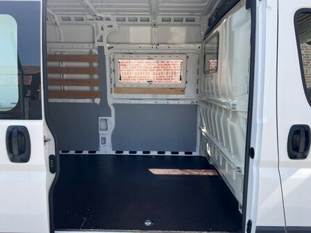 Peugeot Boxer "75 000km" Camper voorziening/airco/Navi/NIEUW
