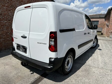 Peugeot partner 1.6hdi "LICHTE VRACHT" 70 000km/euro 6/2017