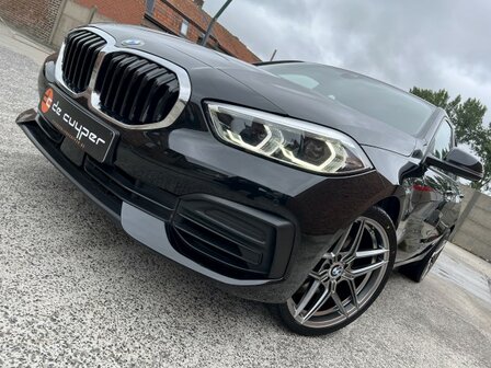 Bmw 118i F40 "BENZINE" Navi/led/cruise/pdc/1ste eig/140pk/2020!