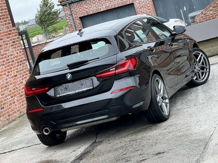 Bmw 118i F40 "BENZINE" Navi/led/cruise/pdc/1ste eig/140pk/2020!
