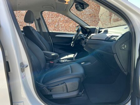 Bmw X1 "AUTOMAAT" Navi/leder/pdc/clima/euro6d/GARANTIE/2018
