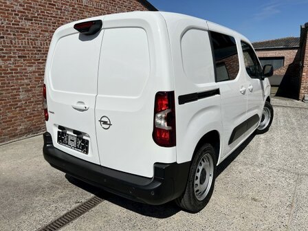 Opel Combo 1.5d edtion "AUTOMAAT" FULL-option/6 000km/2022