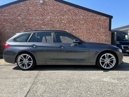 Bmw 320d ED edition "50 000km" Led/Navi/leder/GARANTIE
