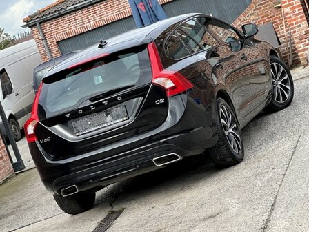 Volvo V60 "75 000km" Navi/leder/pdc/cruise/euro6/GARANTIE/2018