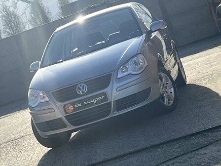 Volkswagen Polo 1.2i &quot;GEKEURD&quot; airco/oh-boek/garantie/110000km