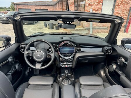 Mini Cooper carbio 1.5I &quot;AUTOMAAT&quot; Full-option/25 000km/2023