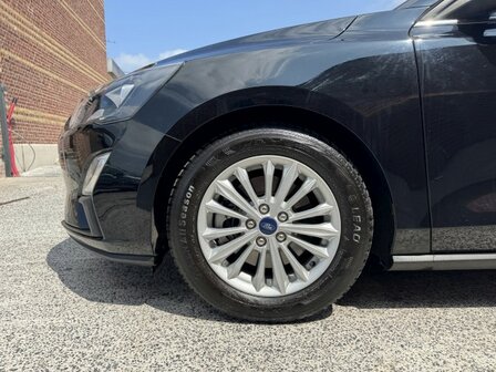 Ford focus 1.0 &quot;GARANTIE&quot; cruise/pdc/airco/Navi/oh-boek/2019