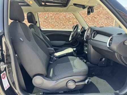 Mini one 1.6i &quot;GARANTIE&quot; Xenon/pdc/clima/125 000km/2011
