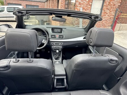 Renault Megane 1.6i &quot;90 000km&quot; Navi/cruise/pdc/XENON/2011