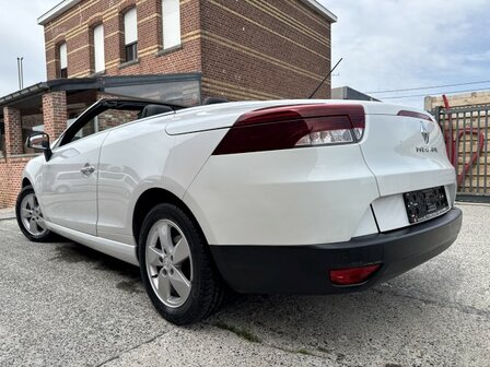 Renault Megane 1.6i &quot;90 000km&quot; Navi/cruise/pdc/XENON/2011