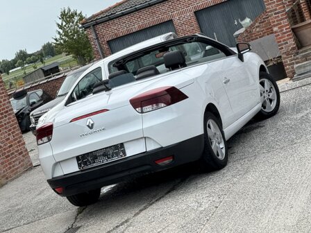 Renault Megane 1.6i &quot;90 000km&quot; Navi/cruise/pdc/XENON/2011