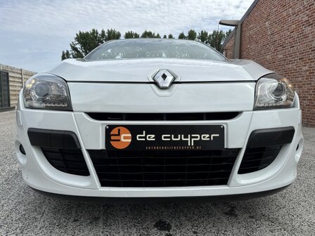 Renault Megane 1.6i &quot;90 000km&quot; Navi/cruise/pdc/XENON/2011