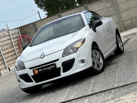 Renault Megane 1.6i &quot;90 000km&quot; Navi/cruise/pdc/XENON/2011