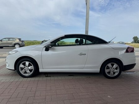 Renault Megane 1.6i &quot;90 000km&quot; Navi/cruise/pdc/XENON/2011