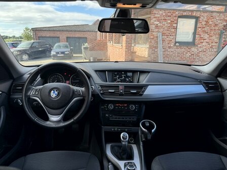 Bmw X1sdrive &quot;GARANTIE&quot;Navi/pdc/clima/trekhaak/180000km/2015