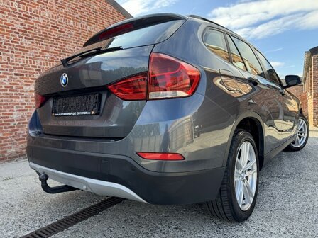 Bmw X1sdrive &quot;GARANTIE&quot;Navi/pdc/clima/trekhaak/180000km/2015