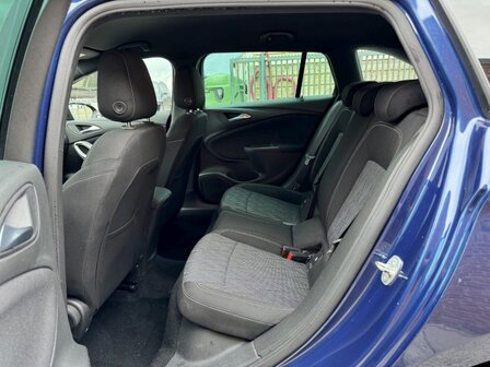 Opel Astra 1.5d turbo &quot;Sports Tourer&quot; Garantie/100000km/2020