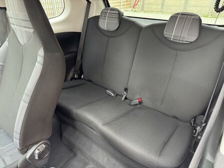 Peugeot 108 &quot;75 000km&quot; Navi/cruise/pdc/carplay/camera/2017