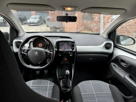 Peugeot 108 &quot;75 000km&quot; Navi/cruise/pdc/carplay/camera/2017