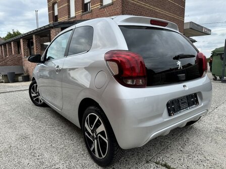 Peugeot 108 &quot;75 000km&quot; Navi/cruise/pdc/carplay/camera/2017