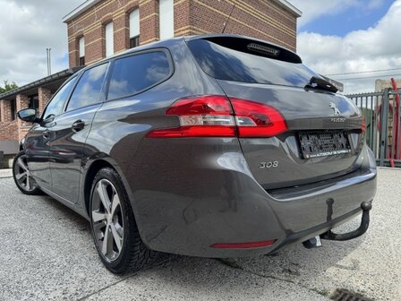 Peugeot 308sw &quot;AUTOMAAT&quot; Navi/camera360/clima/70 000km/2020