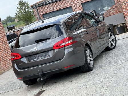 Peugeot 308sw &quot;AUTOMAAT&quot; Navi/camera360/clima/70 000km/2020