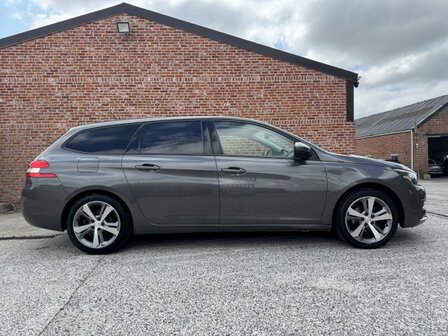 Peugeot 308sw &quot;AUTOMAAT&quot; Navi/camera360/clima/70 000km/2020