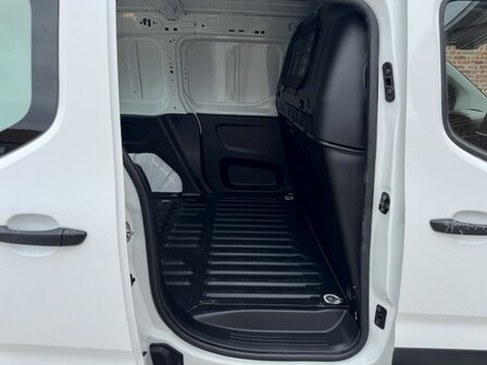 Citroen Berlingo 1.2i &quot;LICHTE VRACHT&quot; 70 000km/oh-boek/2021