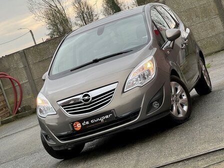 Opel Meriva 1.4i &quot;GEKEURD&quot; Navi/cruise/pdc/clima/oh-boek