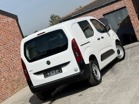 Opel combo 1.5d &quot;NIEUW-model&quot; lichtevracht/airco/pdc/2019