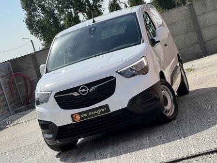 Opel combo 1.5d &quot;NIEUW-model&quot; lichtevracht/airco/pdc/2019