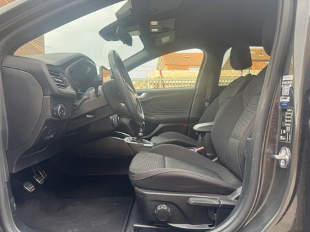 Ford Focus 1.5d &quot;St-line&quot; Navi/pdc/cruise/oh-boek/75000km