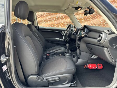 Mini Cooper one D &quot;GARANTIE&quot; Navi/clima/oh-boek/80000km/2020
