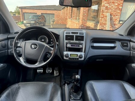 Kia Sportage 2.0 CRDI &quot;GEKEURD&quot; Leder/airco/trekhaak/pdc