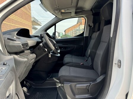 Peugeot Partner1.5Hdi&quot;DUBBELE schuifdeur&quot;3zit/pdc/airco/2020