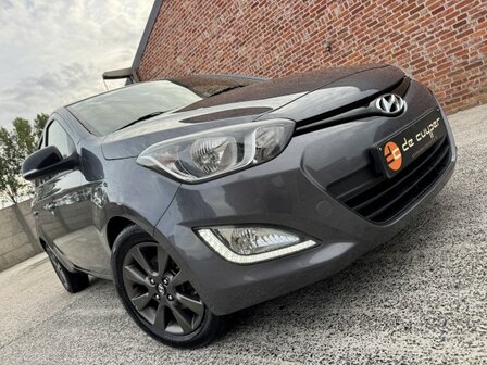 Hyundai I20 1.3i &quot;GARANTIE&quot; airco/BLEUTOOTH/benzine/135000km