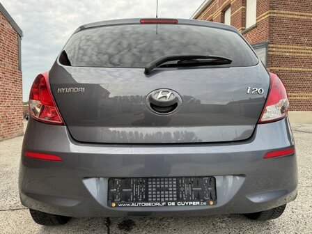 Hyundai I20 1.3i &quot;GARANTIE&quot; airco/BLEUTOOTH/benzine/135000km